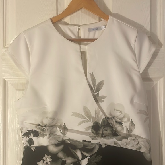 🖤Reitman’s Classy black and Ivory floral dress - Picture 2 of 10